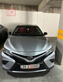 تۆیۆتا کامری